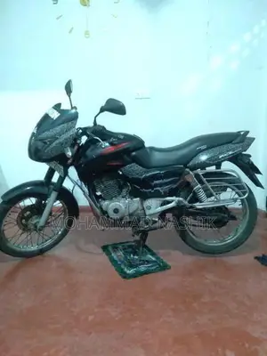 Bajaj Pulsar 180 2004