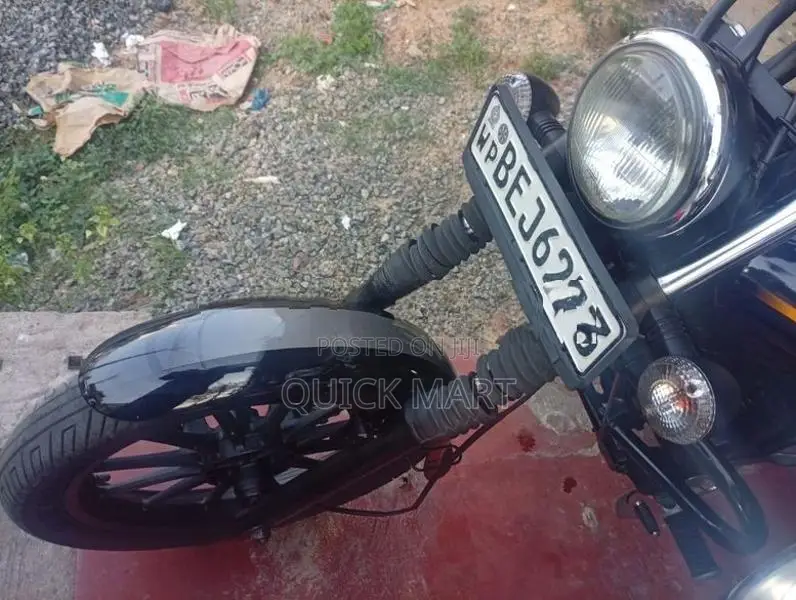 Bajaj Avenger Street 150 2017