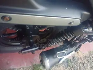 Bajaj Avenger Street 150 2017