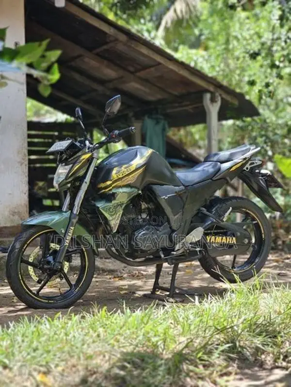 Yamaha FZ V2 Black 2017