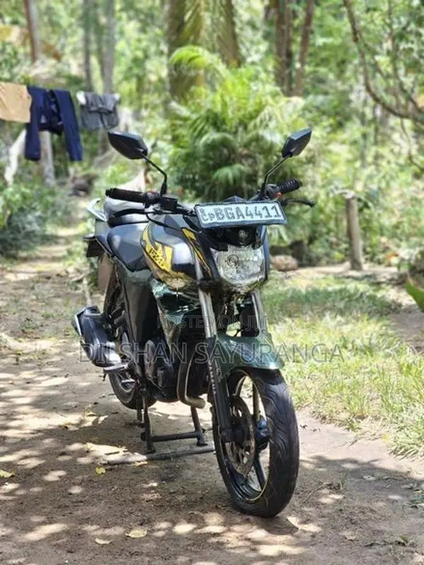 Yamaha FZ V2 Black 2017