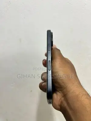 Apple iPhone 16 128GB (Used)