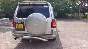 Mitsubishi Montero 2002