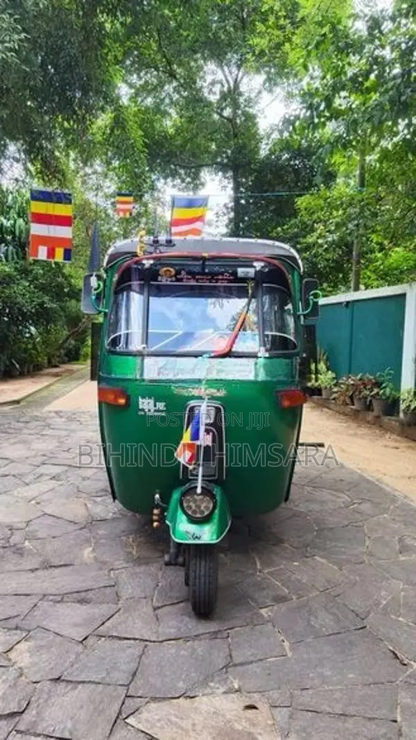 Bajaj RE 2006