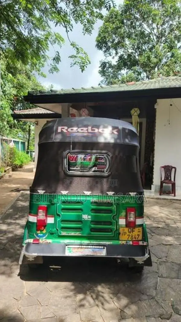 Bajaj RE 2006