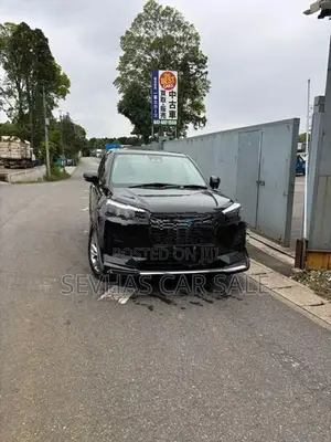 Daihatsu Rocky hybrid 2025