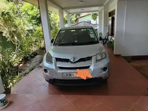 Toyota IST 2008