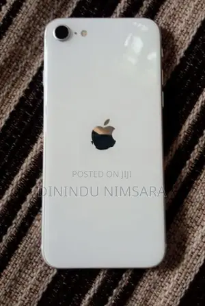 Apple iPhone SE 2 (Used)