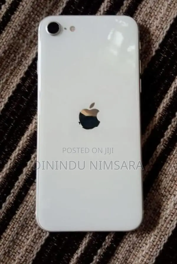 Apple iPhone SE 2 (Used)