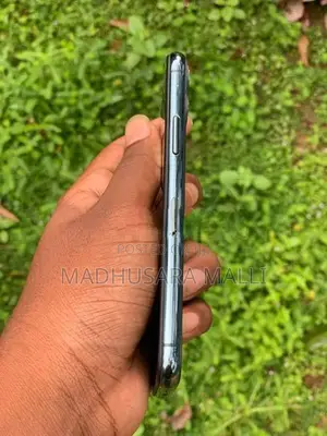 Apple iPhone 11 Pro 512GB (Used)