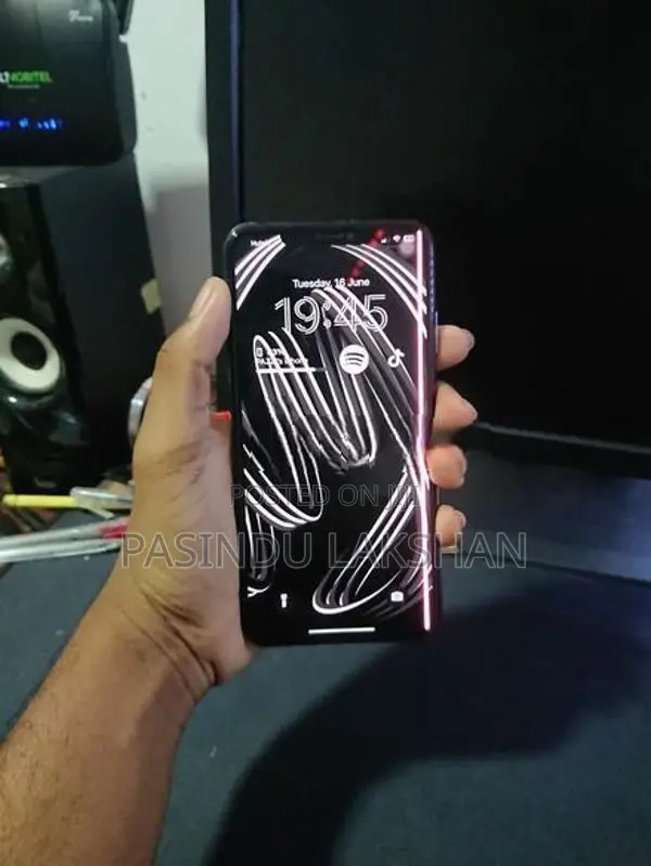 Apple iPhone XS Max (Used)