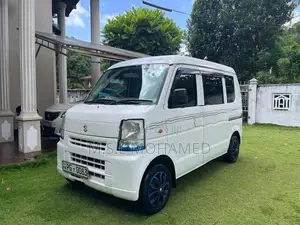 Suzuki Every 2015