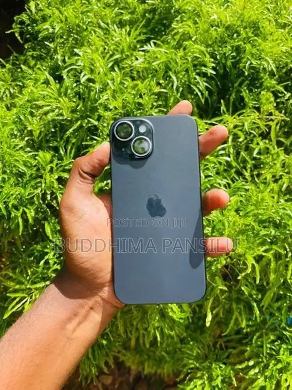Apple iPhone 15 (Used)