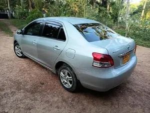 Toyota Belta 2008
