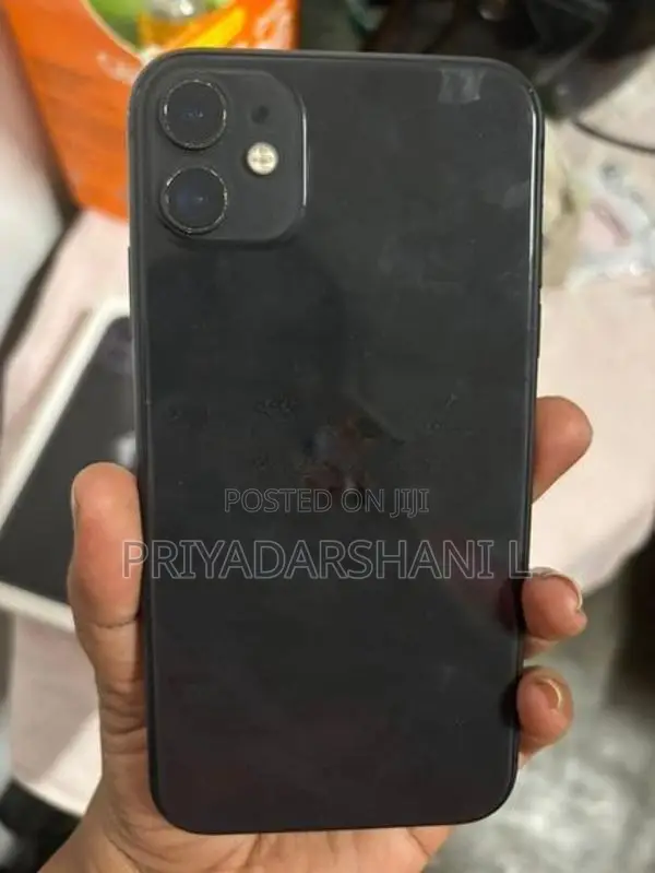 Apple iPhone 11 (Used)