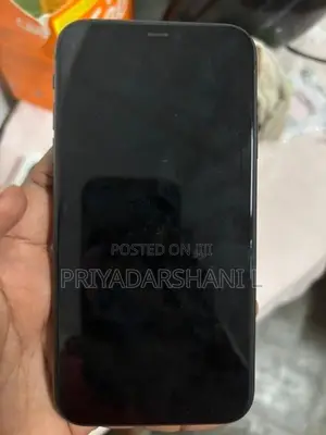Apple iPhone 11 (Used)