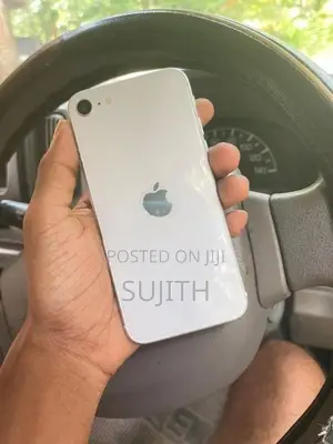 Apple iPhone SE 2 (Used)