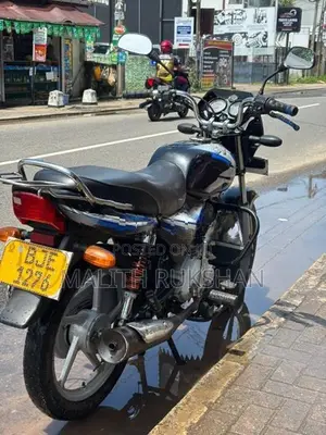 Bajaj CT100 2023