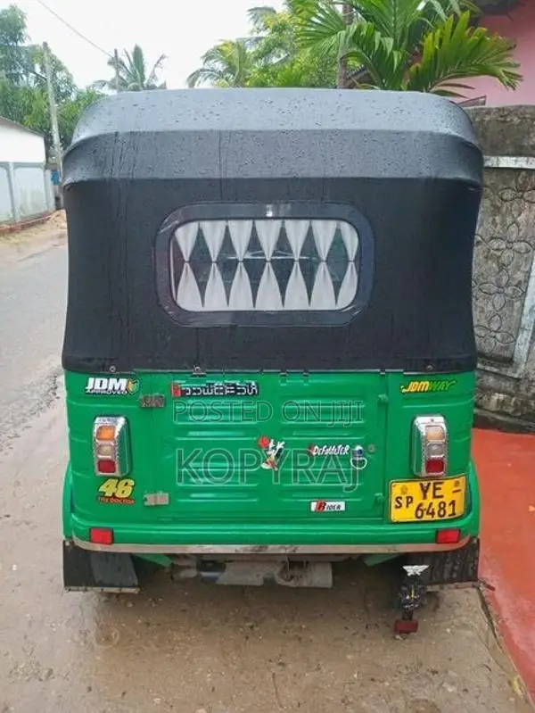 Bajaj RE 2009 2010
