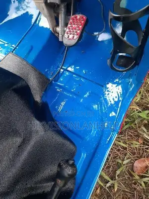 Bajaj RE 205 2011