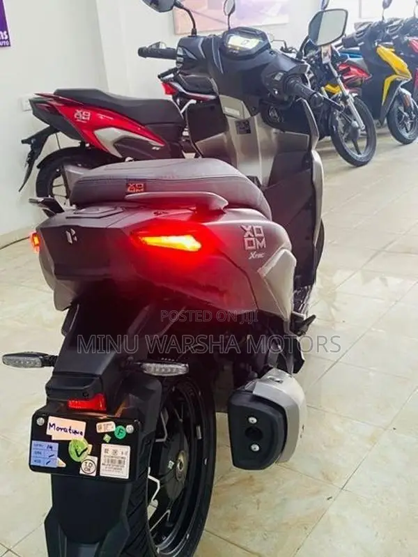 Hero XOOM 125R 2026