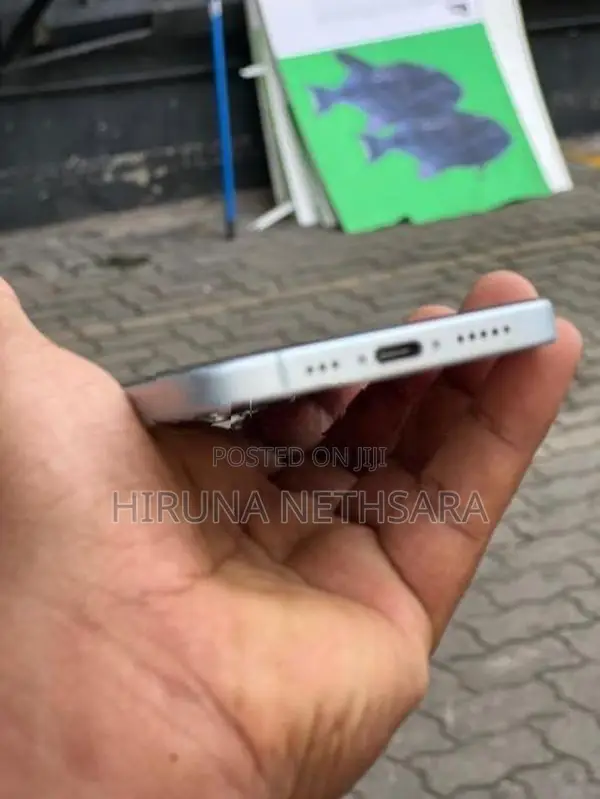 Apple iPhone 15 (Used)