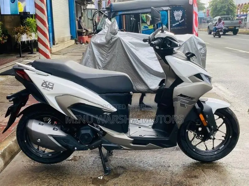 Hero XOOM 125R 2026