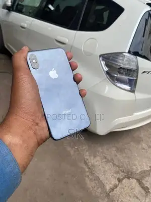 Apple iPhone XS (Used)