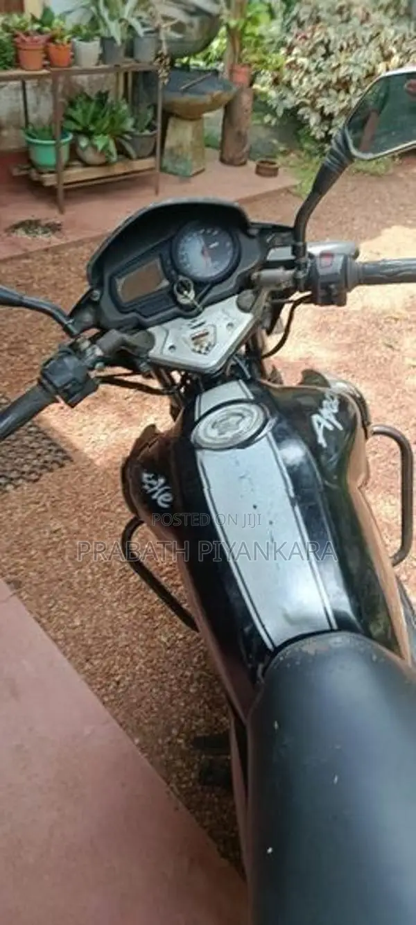TVS Apache 2008