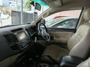 Toyota Fortuner 2014