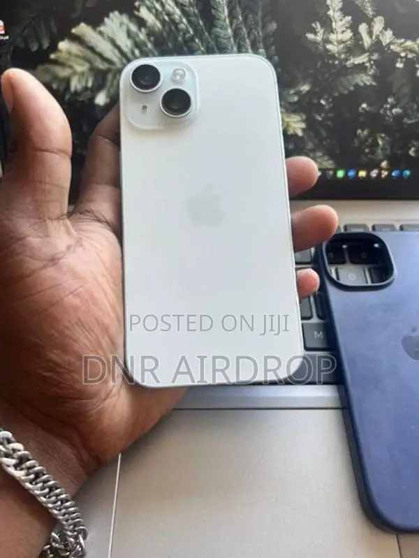 Apple iPhone 15 128GB (Used)