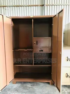 New Hummer 6*4 Ft Steel Cupboard with Mirror