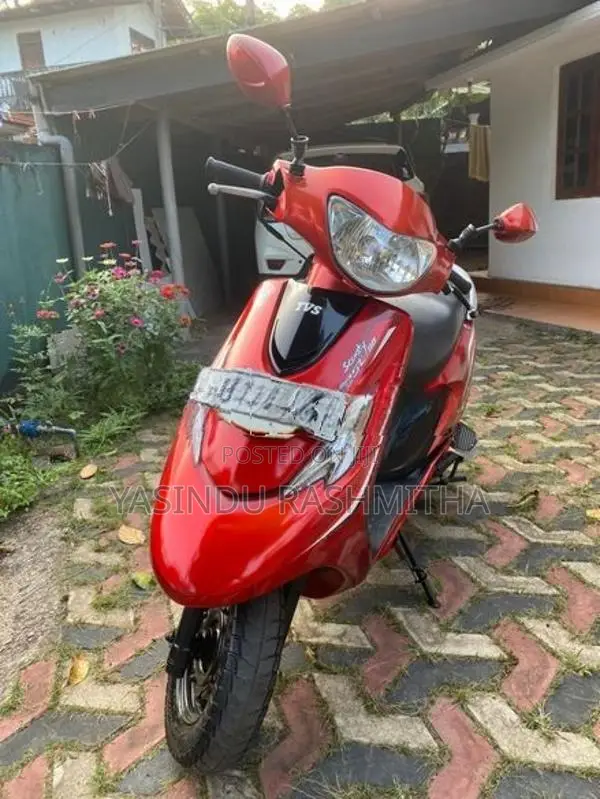 TVS Scooty Zest 2016