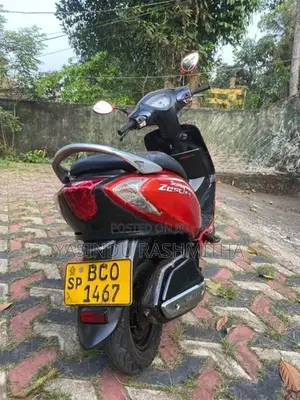 TVS Scooty Zest 2016