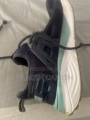 Puma Sneakers