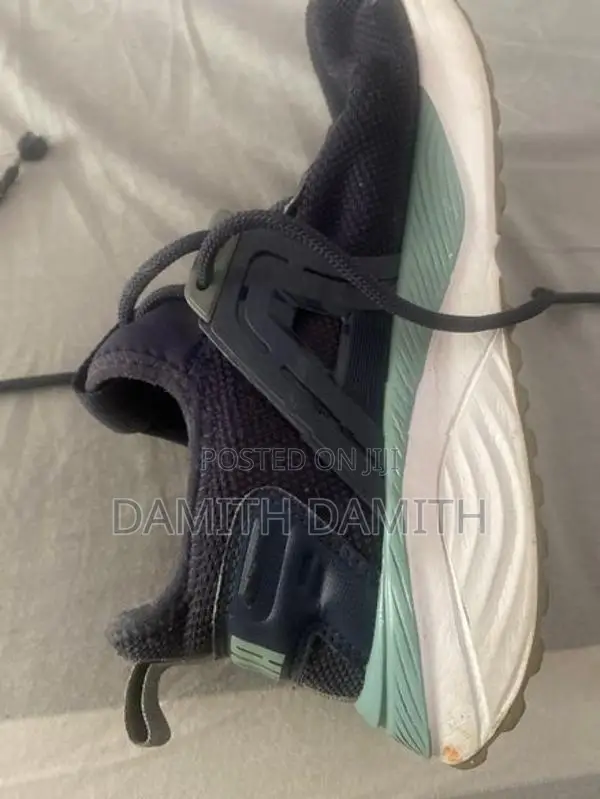 Puma Sneakers