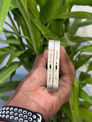 Apple iPhone 13 (Used)