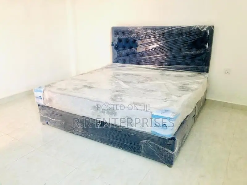 New 6*5 Ft Queen Cushion Divan Bed with Spring Mattresses