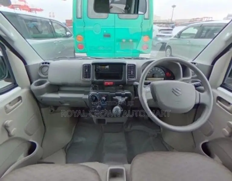 Suzuki Every 2024