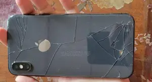 Apple iPhone X (Used)