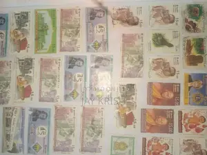 2000+ Stamp Book