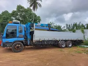 Isuzu Giga Boom Truck 1996