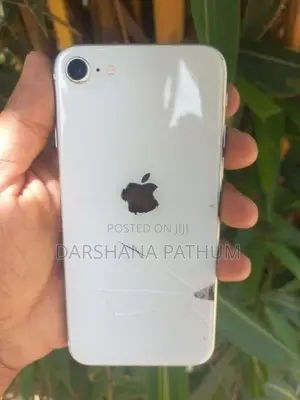Apple iPhone SE 2 (Used)