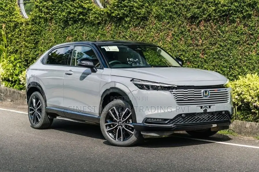 Honda Vezel Z-Play MOON-ROOF 2026