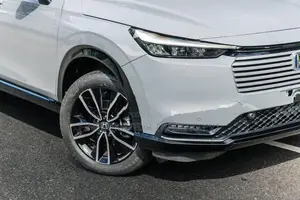 Honda Vezel Z-Play MOON-ROOF 2026