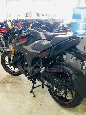 Hero Hunk 160R 2026