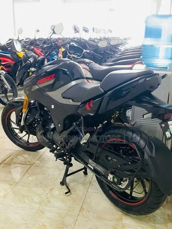 Hero Hunk 160R 2026
