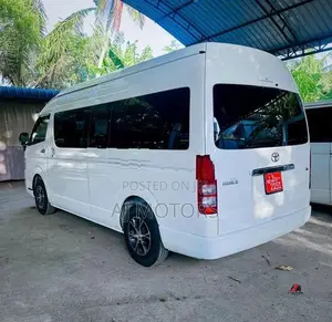 Toyota GDH GL 2025