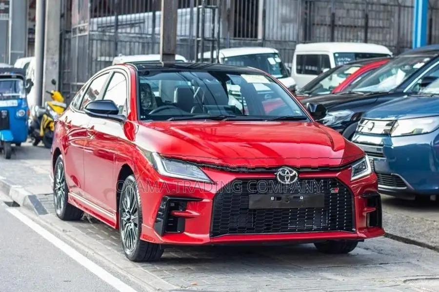 Toyota Yaris Ativ GR Sport Hybrid 2025