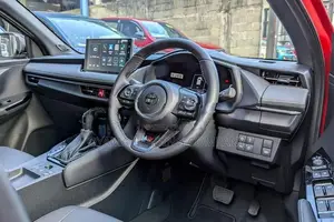 Toyota Yaris Ativ GR Sport Hybrid 2025
